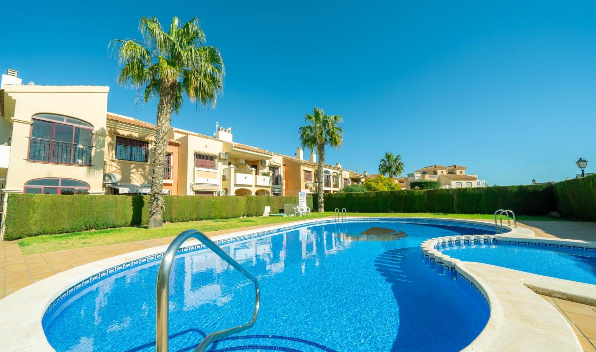 Club Salino Hideaway-Your Peaceful Retreat With Pool In تورّيفيِخا المظهر الخارجي الصورة
