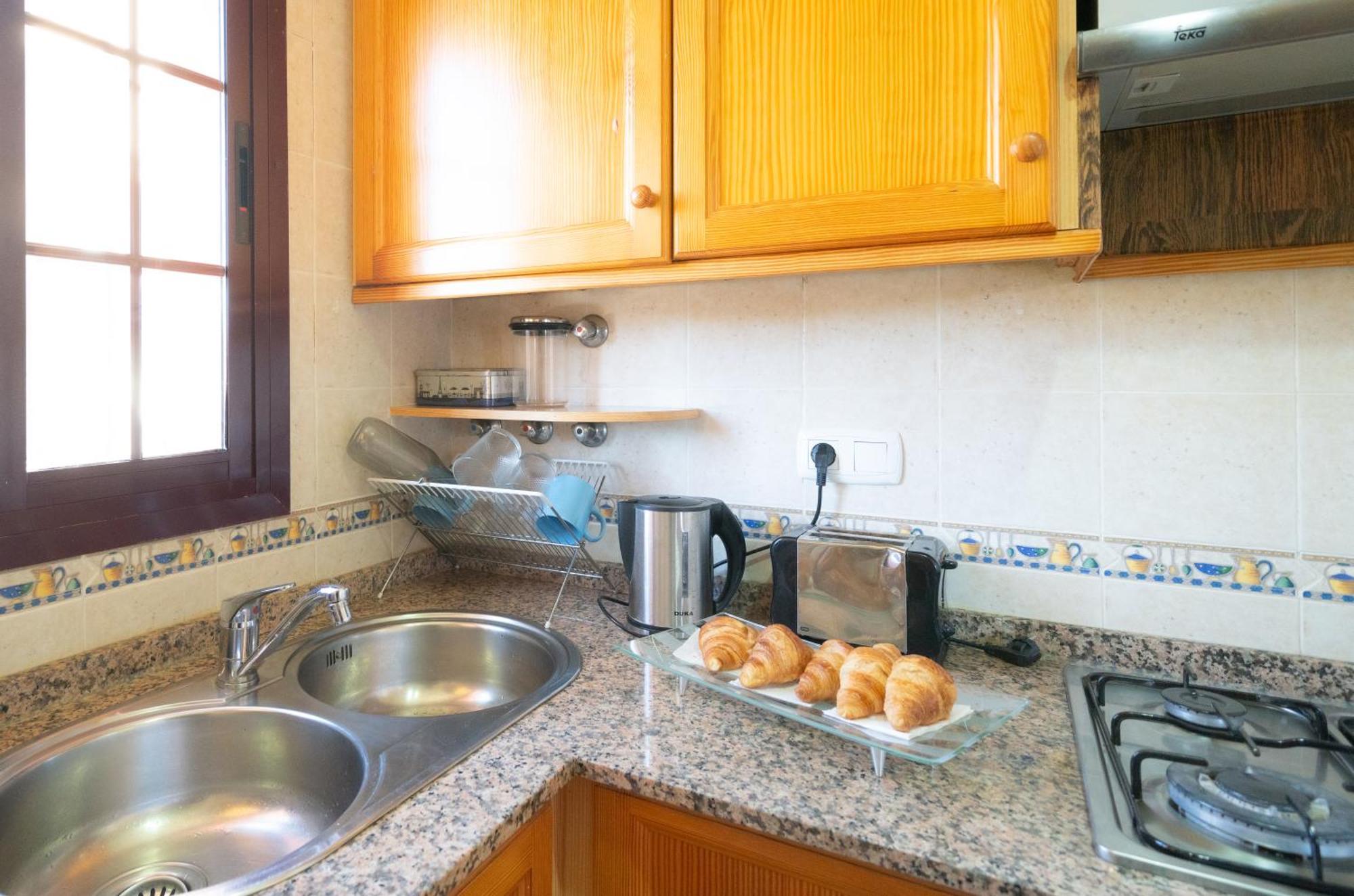 Club Salino Hideaway-Your Peaceful Retreat With Pool In تورّيفيِخا المظهر الخارجي الصورة